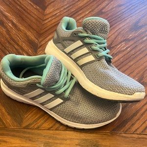 Women’s cloudfoam adidas runners